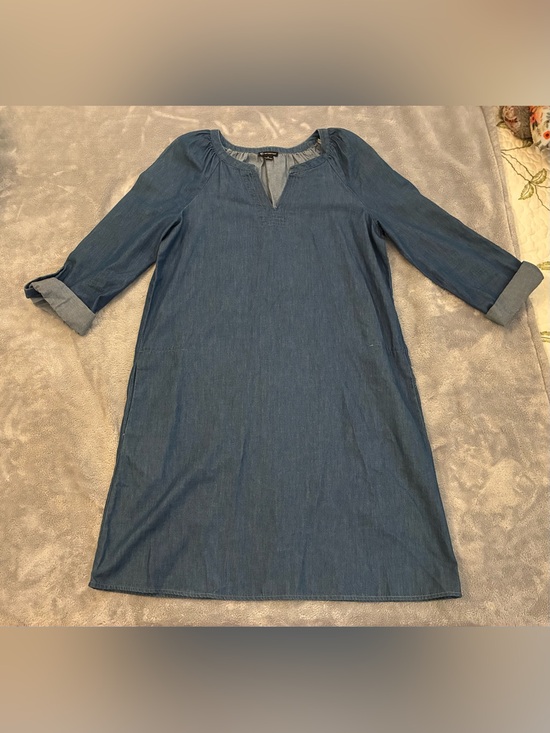 new directions Dresses & Skirts - Women’s New Direction Brand Classic Chambray Shift Dress - Blue Size Small